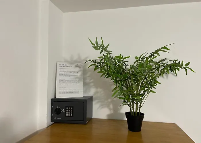 Code 2 Nocleg ze śniadaniem Frosinone